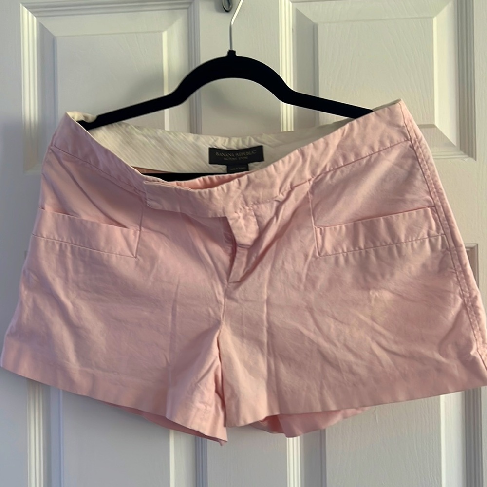 Pretty pale pink short
